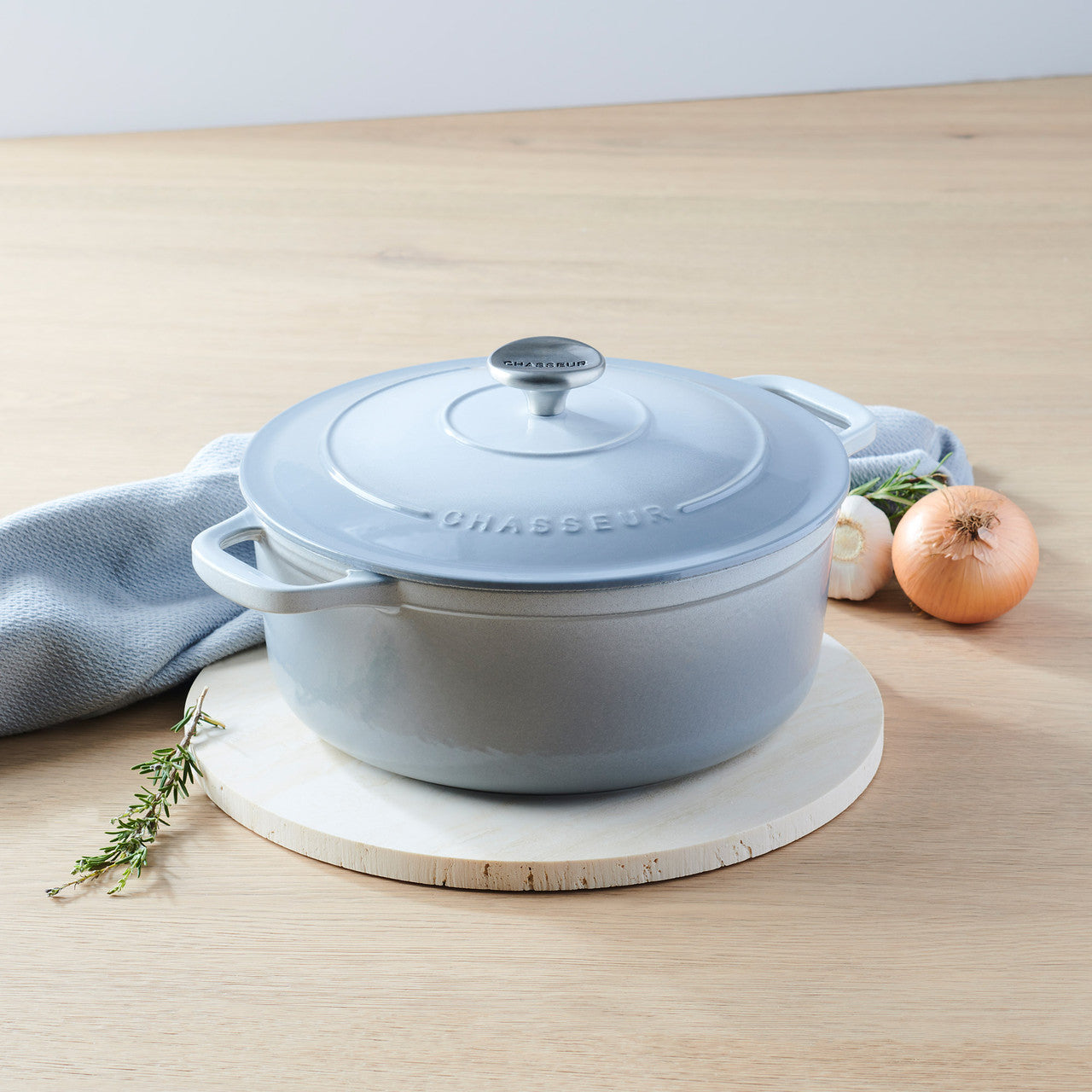 Round French Oven Celestial Grey
